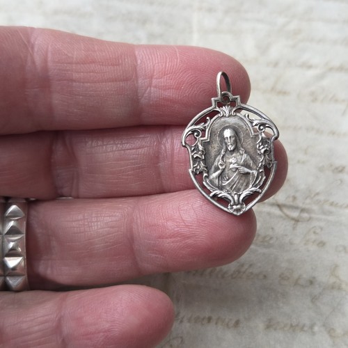Pendentif médaille ancienne - médaille,