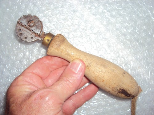 Rare outil ancien cupe - ancien, lacet
