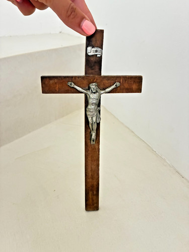 Ancien petit crucifix mural