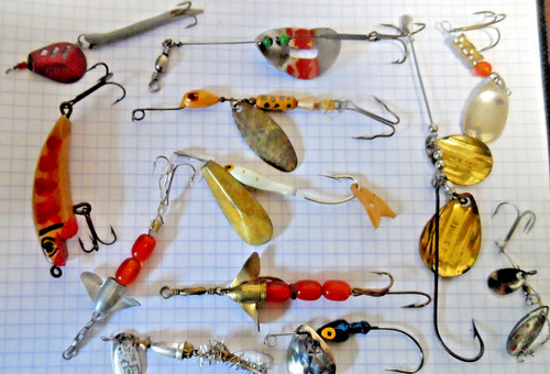 Lot ancien leurres et - 12,