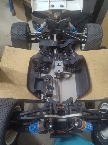 Caster racing 4x4 - 1/8,