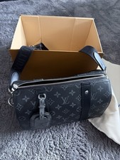Sacoche LV Keepall 28 Noir Et