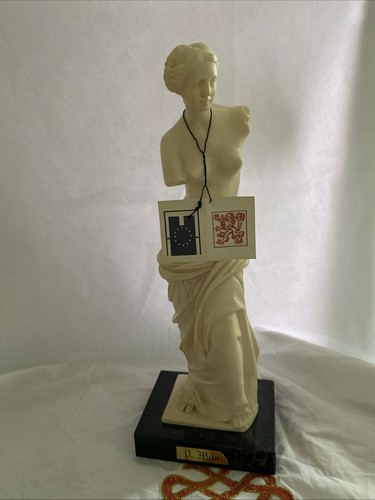 Statue venus milo en - de,
