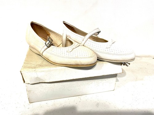 Anciennes chaussures enfant - anciennes,