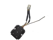 Régulateur De Tension Avec