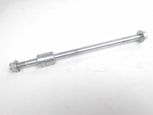 Axe roue arriere - de,