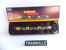 8819 / ECHELLE Z 1:220 / MARKLIN MINI CLUB LOCOMOTIVE TYPE US EMD F7 ALASKA