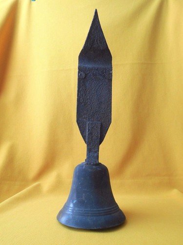 Ancien grand modele cloche - ancien,