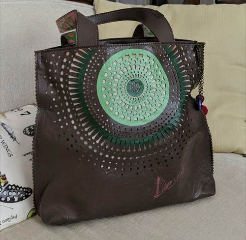 Beautiful desigual tote - desigual,