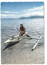 POLYNESIE  TAHITI  TAHITIENNE PIROGUE