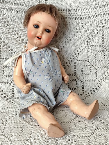 Beau petit bébé - petit,