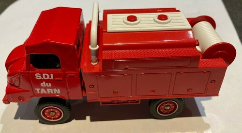 Solido pompiers 235 simca - n°235,,