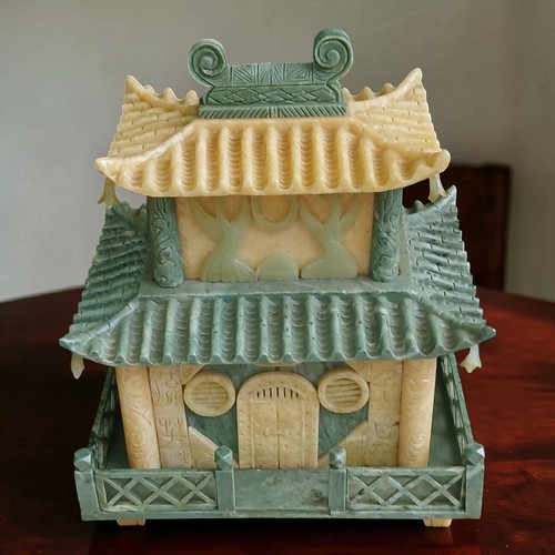 Temple pagode chinois sculpté - chinois,