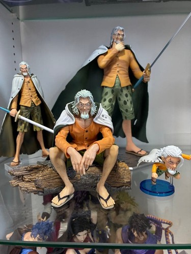 Lot figurines one piece - one, silver