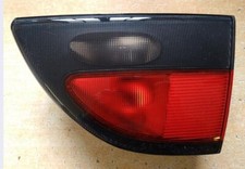 1 Feu arrière intérieur