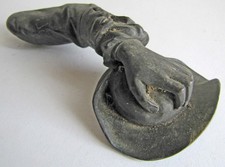 BRONZE ANCIEN, BRAS ET CHAPEAU