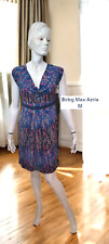 Bcbg Max Azria Taille 38  Superbe robe chic  manches courtes bleu rouge noir