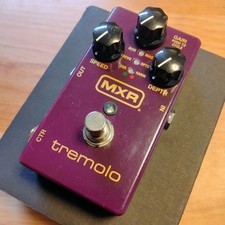 MXR tremolo tremolo