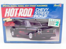 REVELL 1/25 KIT MAQUETTE HOT ROD CHEVY STREET PICKUP #7135 NEUF SOUS BLISTER