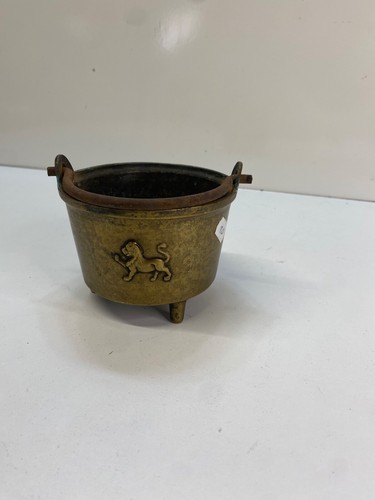 Petite marmite cache - marmite, pot