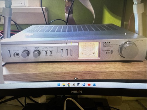 Akai u11 - akai, am-u11