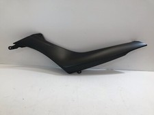 CARÈNE SOUS SELLE GAUCHE BMW