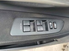 COMMANDE DE LÈVE VITRE AVANT