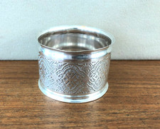 Ancien rond de serviette