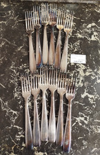 ERCUIS Lot 12 FOURCHETTES Carthage Style Art Deco Metal Argenté 9VitC 17/08