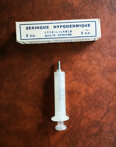 Ancienne seringue hypodermique - ancienne,