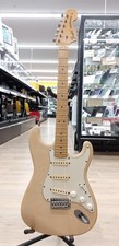 (FENDER JAPAN) ST72-55 Corps