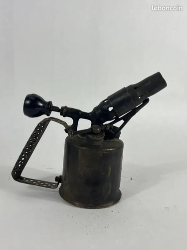 Lampe souder ancienne vesta - à,