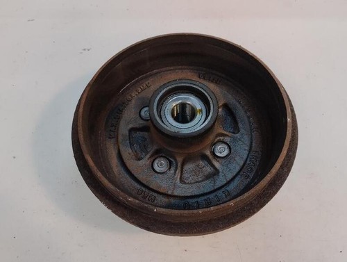 Tambour arriere droit nissan - arriere,