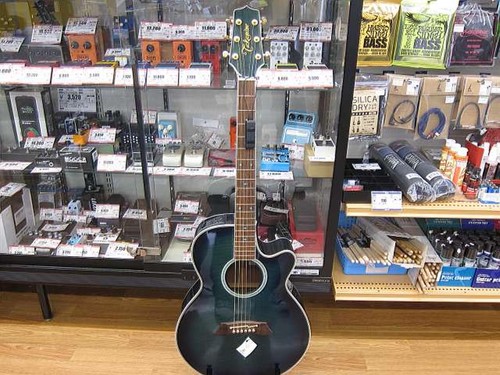 Guitare acoustique électrique