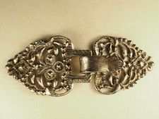 BOUCLE DE CAPE AGRAFE DE MANTE ANCIENNE ARGENT MASSIF BIJOU REGIONAL 1ER COQ