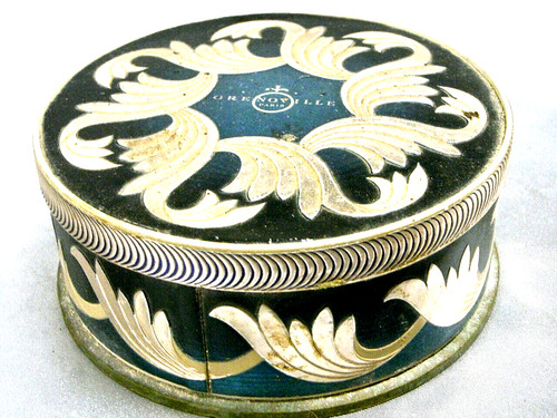 Boite poudre de - ,