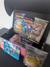 🎄 BOX POKÉMON ÉDITION SPÉCIALE NOËL — Pikachu VMAX+ 4 boosters  + goodies ! 🎁