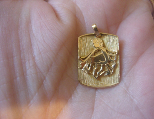 Pendentif vintage signe du - ,