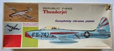 Collector maquette F-84 "chromé"  Hawk 1/48