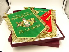 2 Fanions comme neuf : Légion