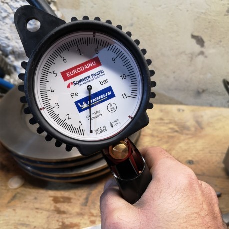 Pistolet gonflage michelin - de,