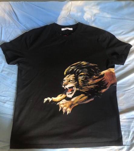 Givenchy lion print - givenchy,