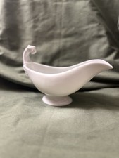 Ancienne saucière en porcelaine blanche – motif tête de félin / style Empire