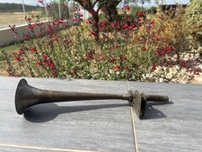 Ancien avertisseur sonore klaxon Ciccaphone véhicule voiture Ford ?  Cicca