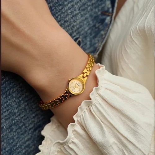 Montre femme dorée - montre, quartz