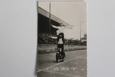 CPA Vitry-sur-Seine Acrobates Motocyclistes Les deux X Moto BMW (50501)