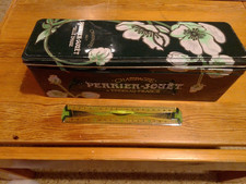 Grand Coffret Métal Rempli De Flacons À Parfums - Coffret Longueur 34 Centimètre