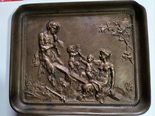 Plat bronze clodion decor - en,