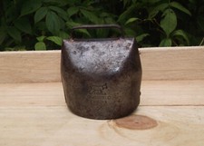 ANCIENNE CLOCHE ESTAMPILLÉE