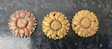 BRONZE 3 ROSACES CACHE CLOUS